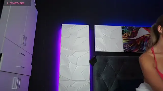 Olivia_11 – webcam model profile photo Image 6