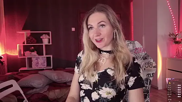 seraphine23 – webcam model profile photo Image 18