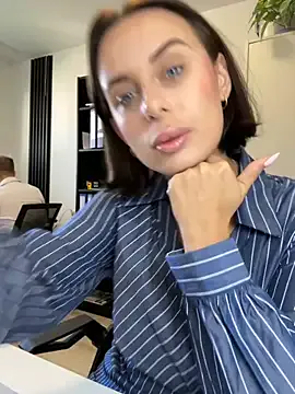 NA-KAREN-V8 – webcam model profile photo Image 5