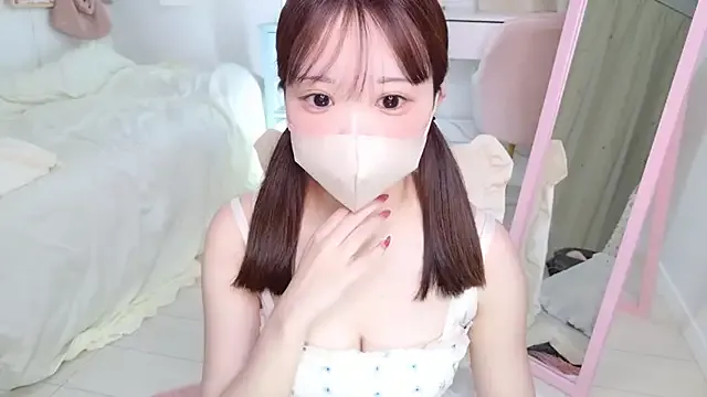 JP_Erotic_LIVE-Camera_ – webcam model profile photo Image 14