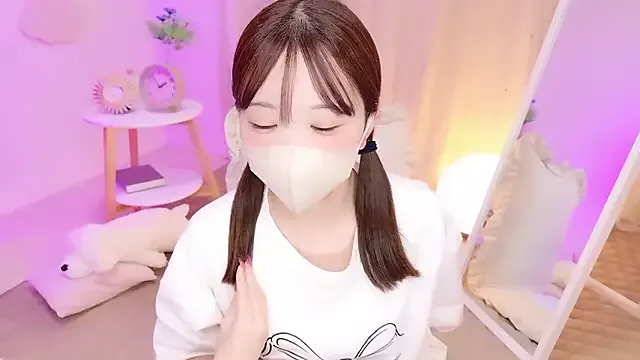 JP_Erotic_LIVE-Camera_ – webcam model profile photo Image 15