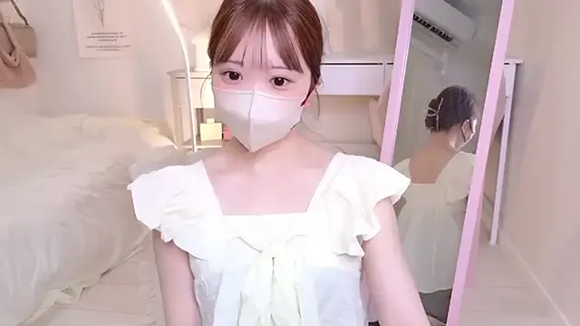 JP_Erotic_LIVE-Camera_ – webcam model profile photo Image 17