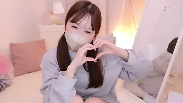 JP_Erotic_LIVE-Camera_ – webcam model profile photo Image 8