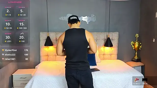 GouGou-111 – webcam model profile photo Image 9