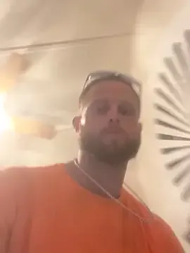 GouGou-111 – webcam model profile photo Image 3