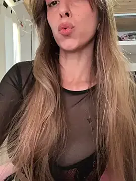 FroggyAnna – webcam model profile photo Image 12