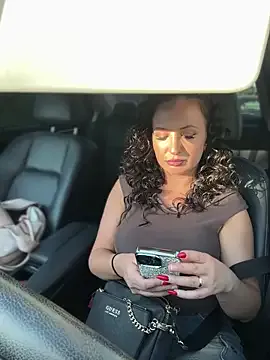 HotBella- – webcam model profile photo Image 11