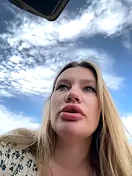 JP_Erotic_LIVE-Camera_ – webcam model profile photo Image 18