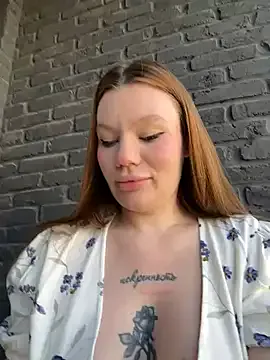 JP_Erotic_LIVE-Camera_ – webcam model profile photo Image 2