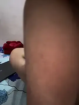 FroggyAnna – webcam model profile photo Image 14