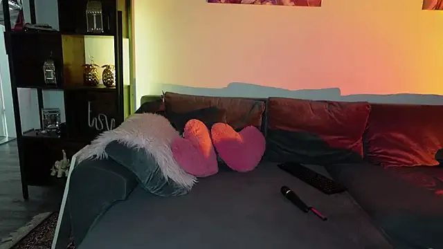 DoriDeluxe66 – webcam model profile photo Image 2