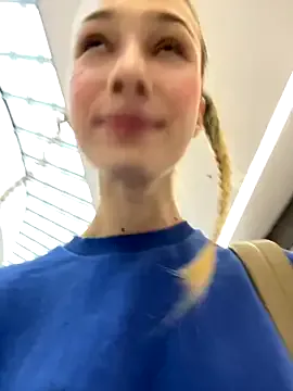 Yui-Ch – webcam model profile photo Image 17