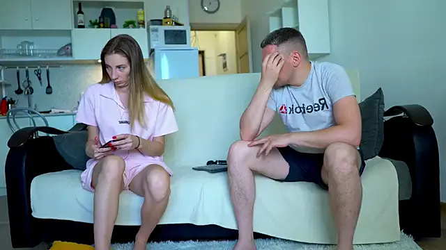 GouGou-111 – webcam model profile photo Image 9