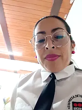 irohani_usagi – webcam model profile photo Image 11