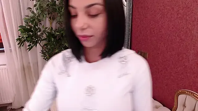 GouGou-111 – webcam model profile photo Image 16