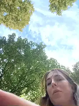 HotBella- – webcam model profile photo Image 11