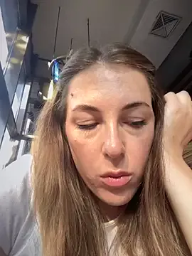 HotBella- – webcam model profile photo Image 15