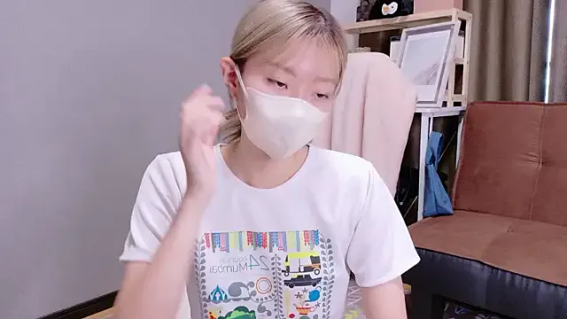 JP_Erotic_LIVE-Camera_ – webcam model profile photo Image 5