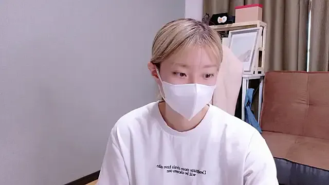 JP_Erotic_LIVE-Camera_ – webcam model profile photo Image 6