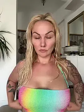 JP_Erotic_LIVE-Camera_ – webcam model profile photo Image 8