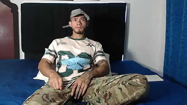 HotBella- – webcam model profile photo Image 3