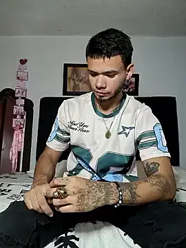 HotBella- – webcam model profile photo Image 5