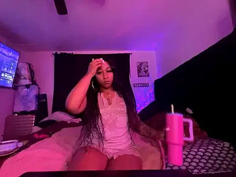 GouGou-111 – webcam model profile photo Image 7