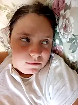 HotBella- – webcam model profile photo Image 16