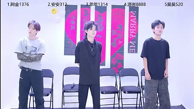 seraphine23 – webcam model profile photo Image 8