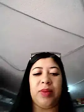 seraphine23 – webcam model profile photo Image 11