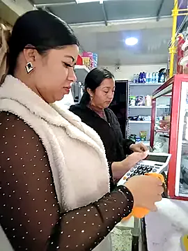 seraphine23 – webcam model profile photo Image 15