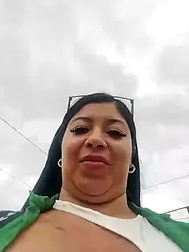 seraphine23 – webcam model profile photo Image 19