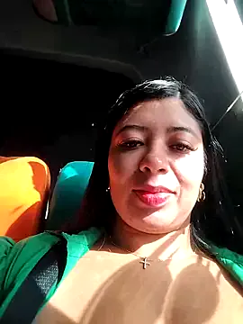 seraphine23 – webcam model profile photo Image 3