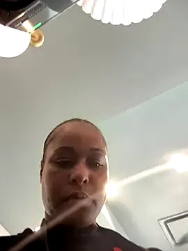 Hotpuja25 – webcam model profile photo Image 7