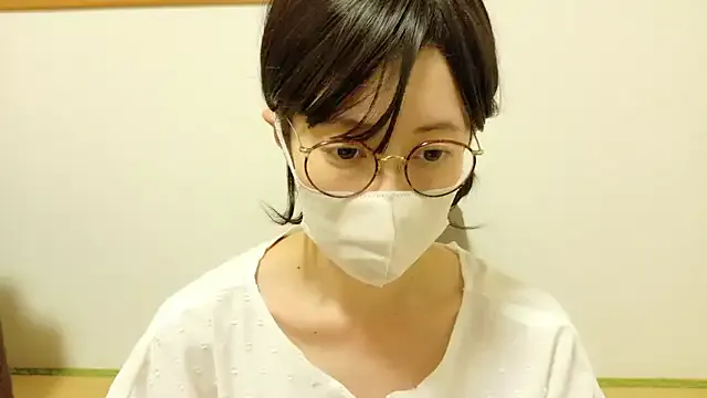 seraphine23 – webcam model profile photo Image 16