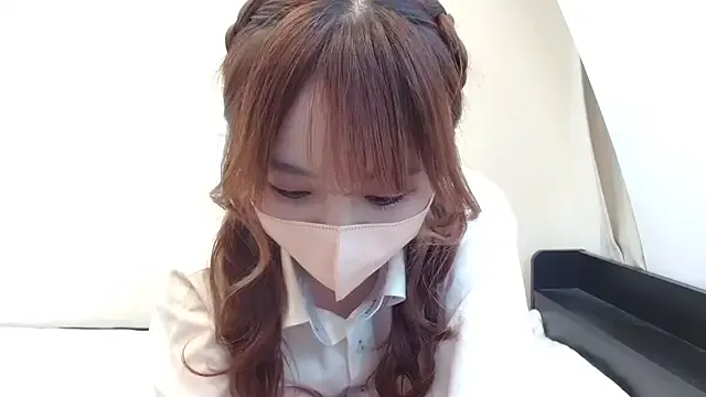 Yui-Ch – webcam model profile photo Image 12