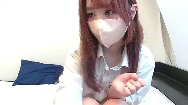 Yui-Ch – webcam model profile photo Image 4