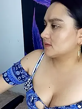 irohani_usagi – webcam model profile photo Image 11