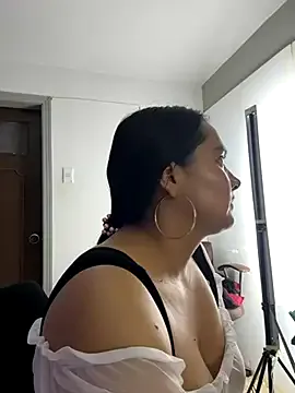 irohani_usagi – webcam model profile photo Image 17