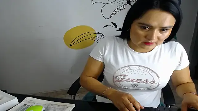 irohani_usagi – webcam model profile photo Image 5