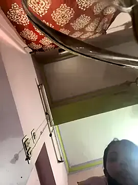 Yui-Ch – webcam model profile photo Image 15