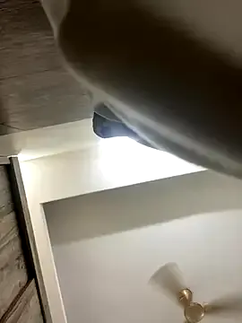 Yui-Ch – webcam model profile photo Image 4