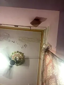 Yui-Ch – webcam model profile photo Image 7