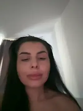 GouGou-111 – webcam model profile photo Image 2