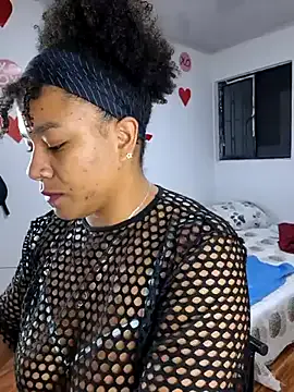 irohani_usagi – webcam model profile photo Image 9