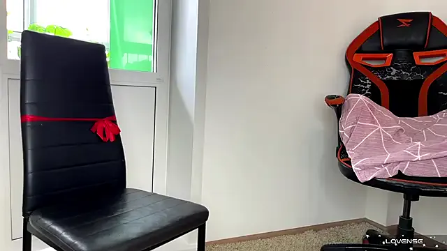 FroggyAnna – webcam model profile photo Image 8