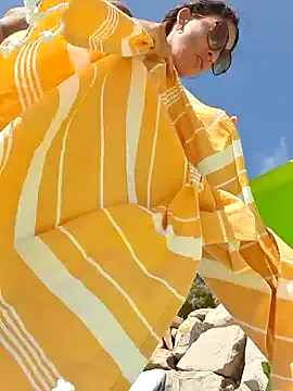 seraphine23 – webcam model profile photo Image 16