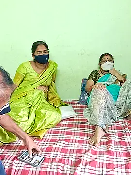 NA-KAREN-V8 – webcam model profile photo Image 15