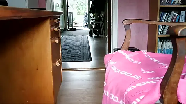 seraphine23 – webcam model profile photo Image 11