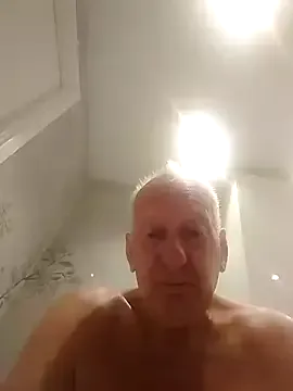 seraphine23 – webcam model profile photo Image 3